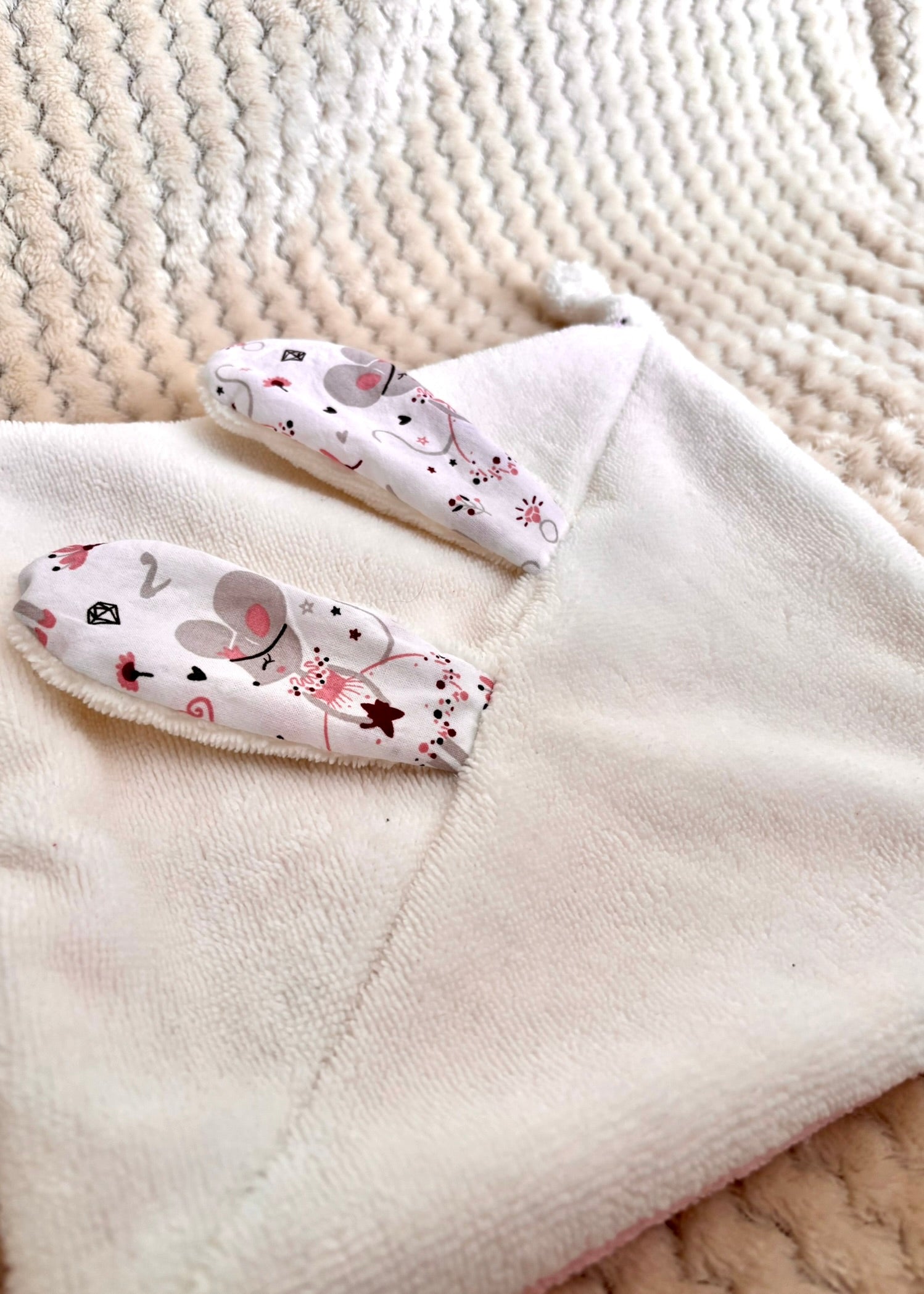 Doudou artisanal bébé, cadeau de naissance unique et fait main - "Ballet Céleste"